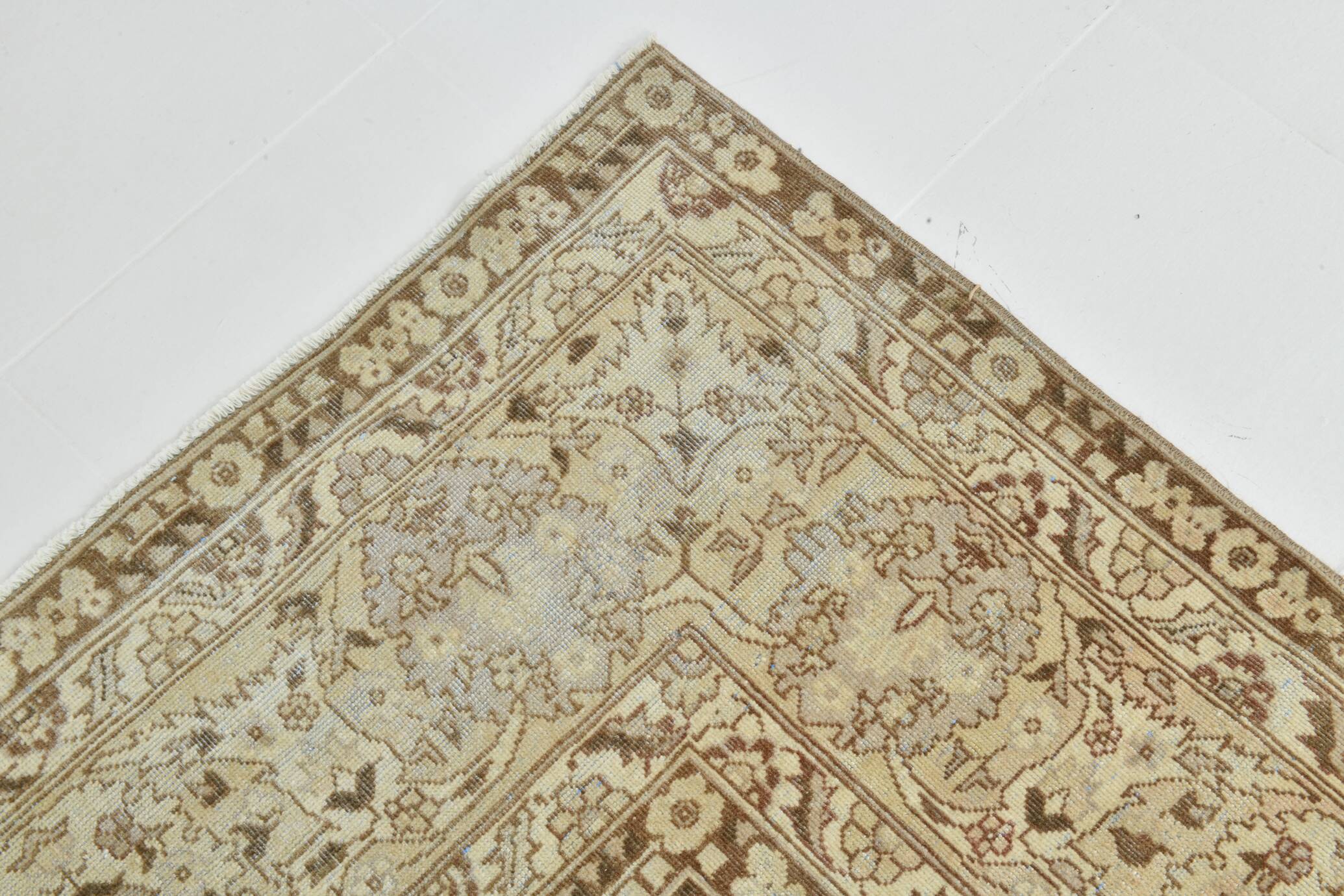 Tapis Vintage Beige Clair Motif Médaillon Floral Élégant, 354x458 Cm