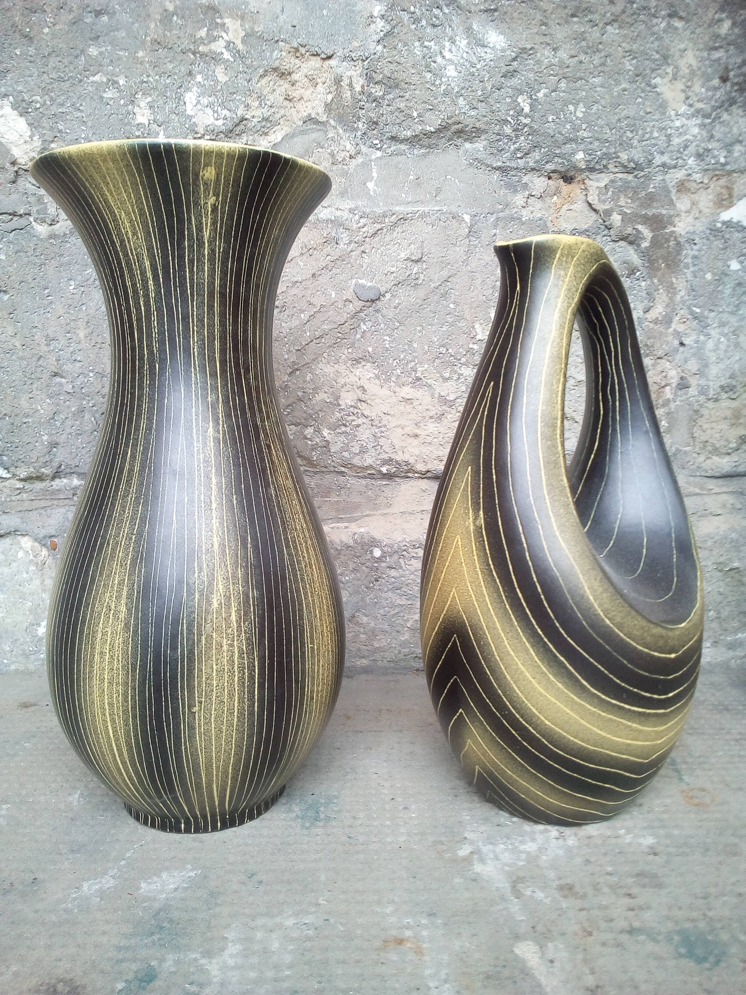 Paire de vases Saint Clément France