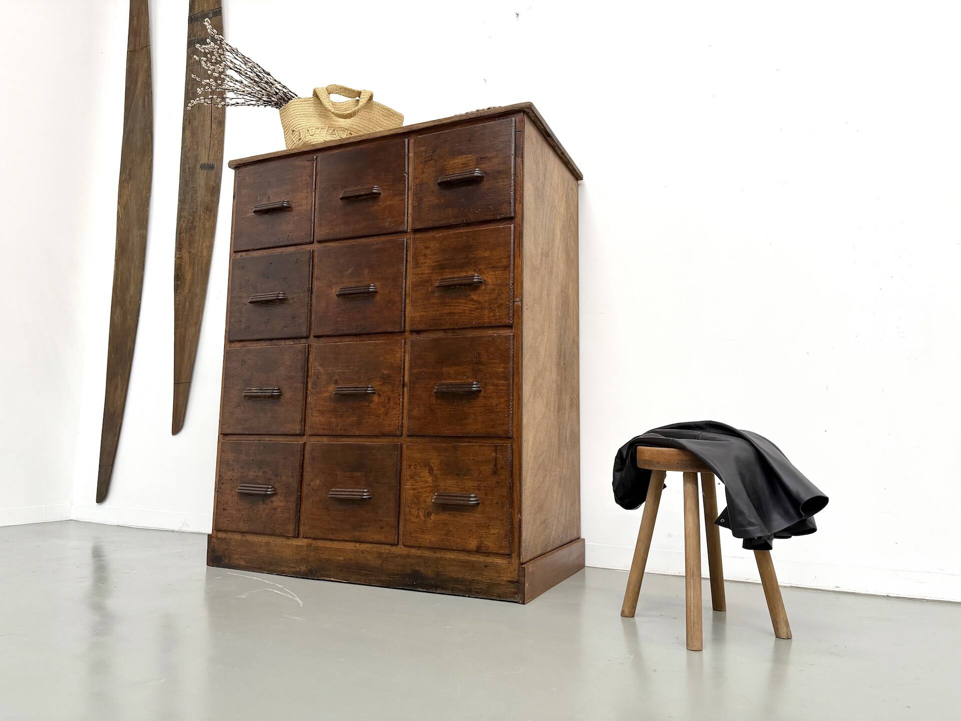 Meuble de métier ancien à 12 tiroirs, circa 1900