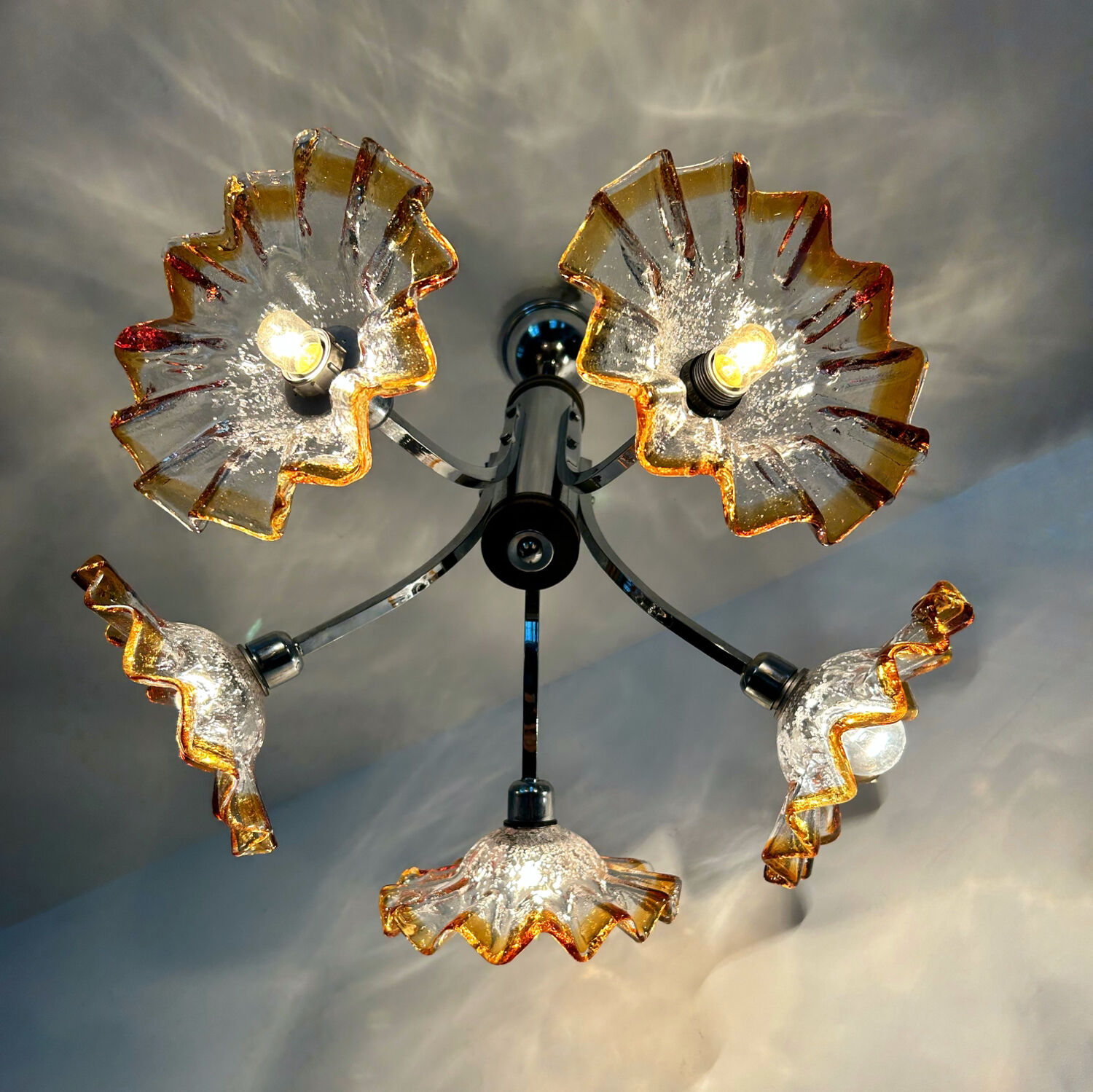 Italian design chandelier Mazzega 70s