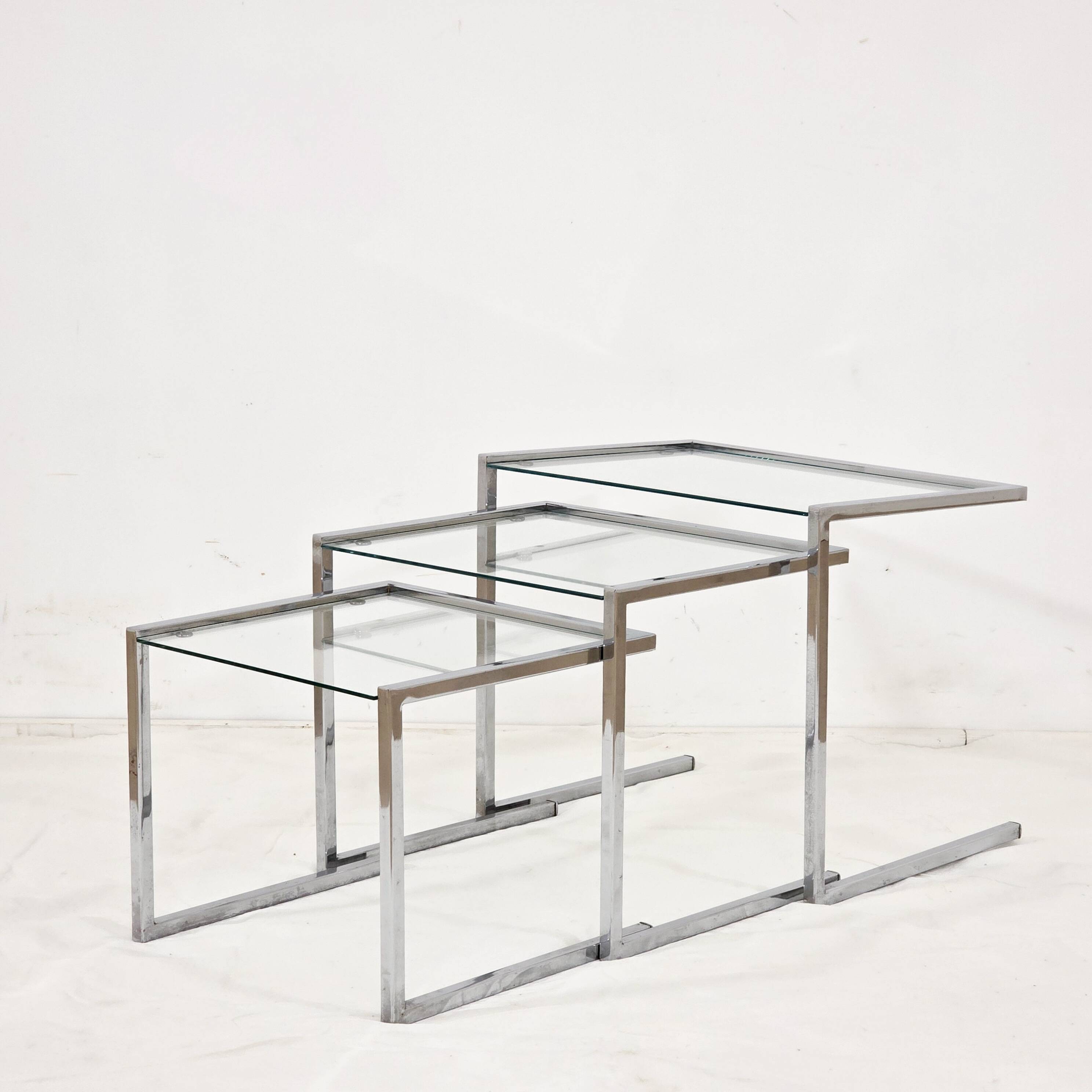 Tables gigognes en chrome– Design des années 1970