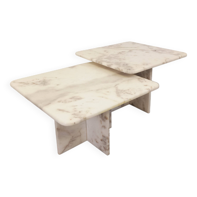 Paire de tables basses gigognes en marbre blanc, années 70