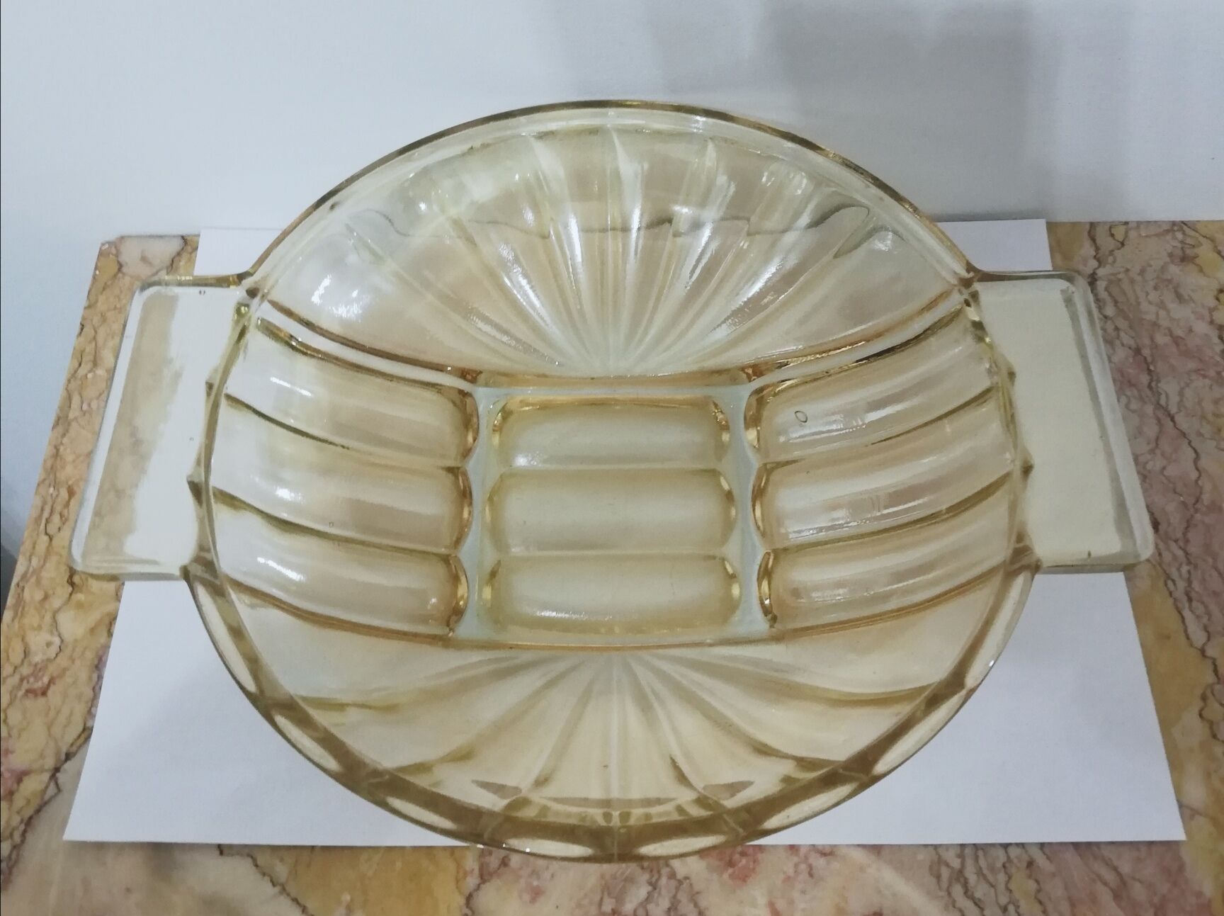 Art Deco dish in roseline glass