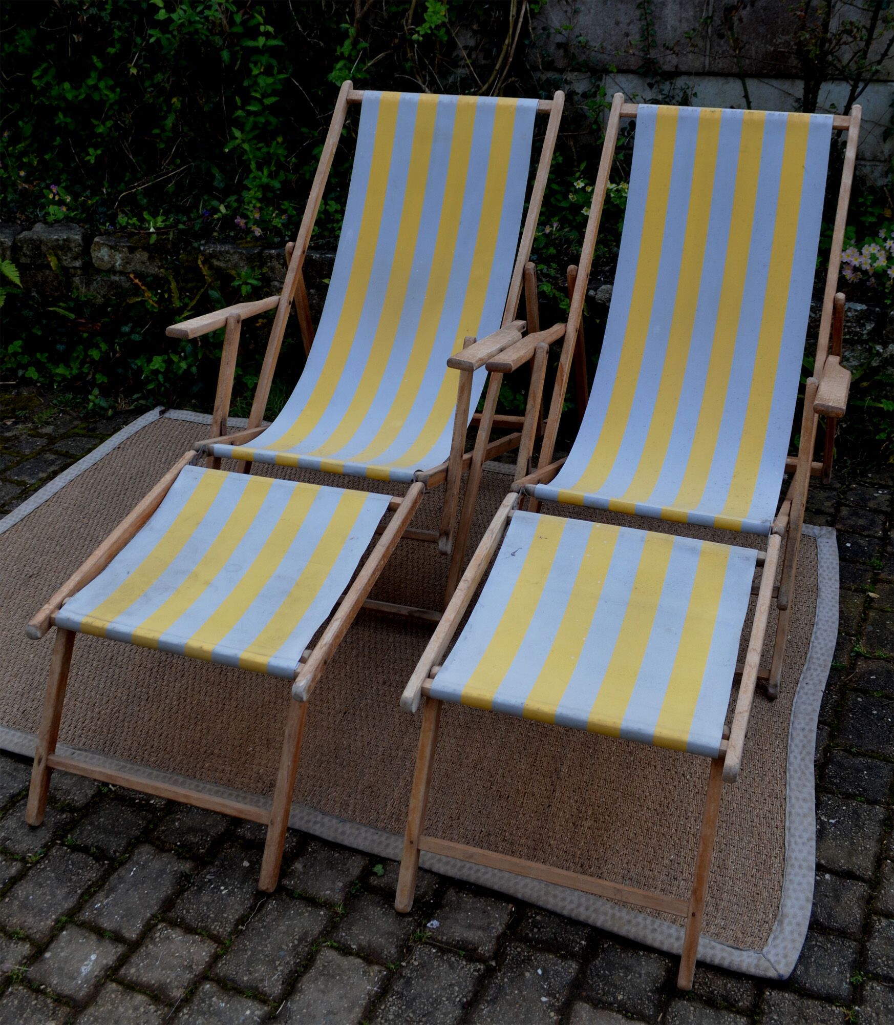 Sunbed chairs