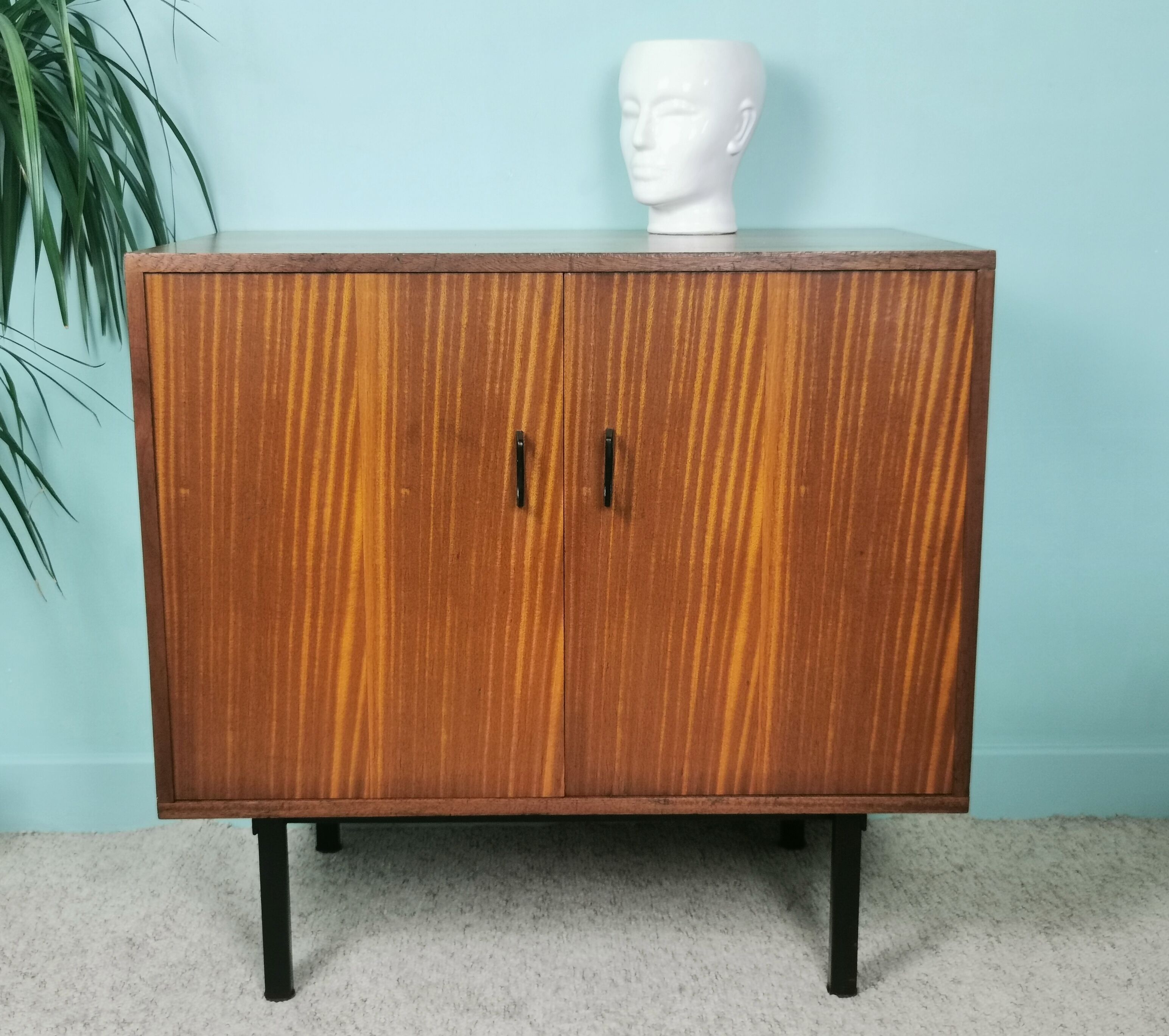 Vintage buffet