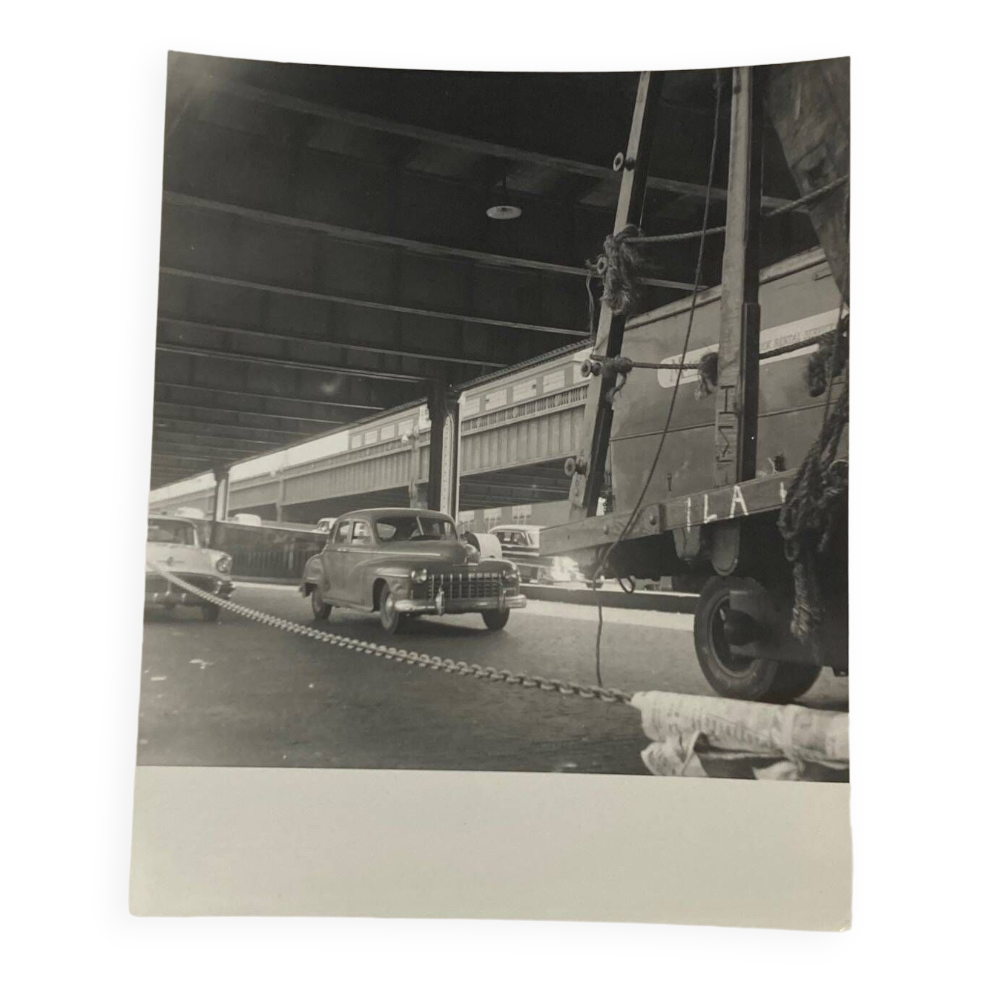 Vintage photo of New York in the 1950s, 6/6 format