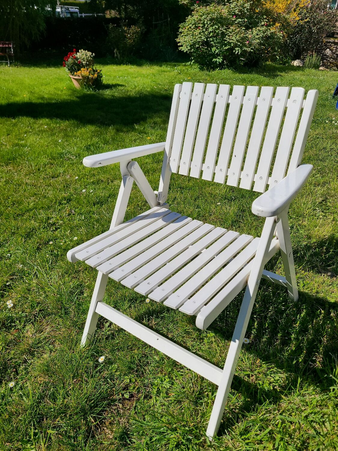 Garden chair in painted wood R gleizes circa 1960