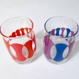 2 glasses