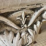 Small stone column