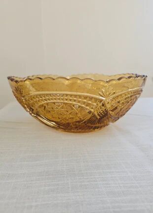 Vintage pressed glass salad bowl amber Belgium - Art Deco style