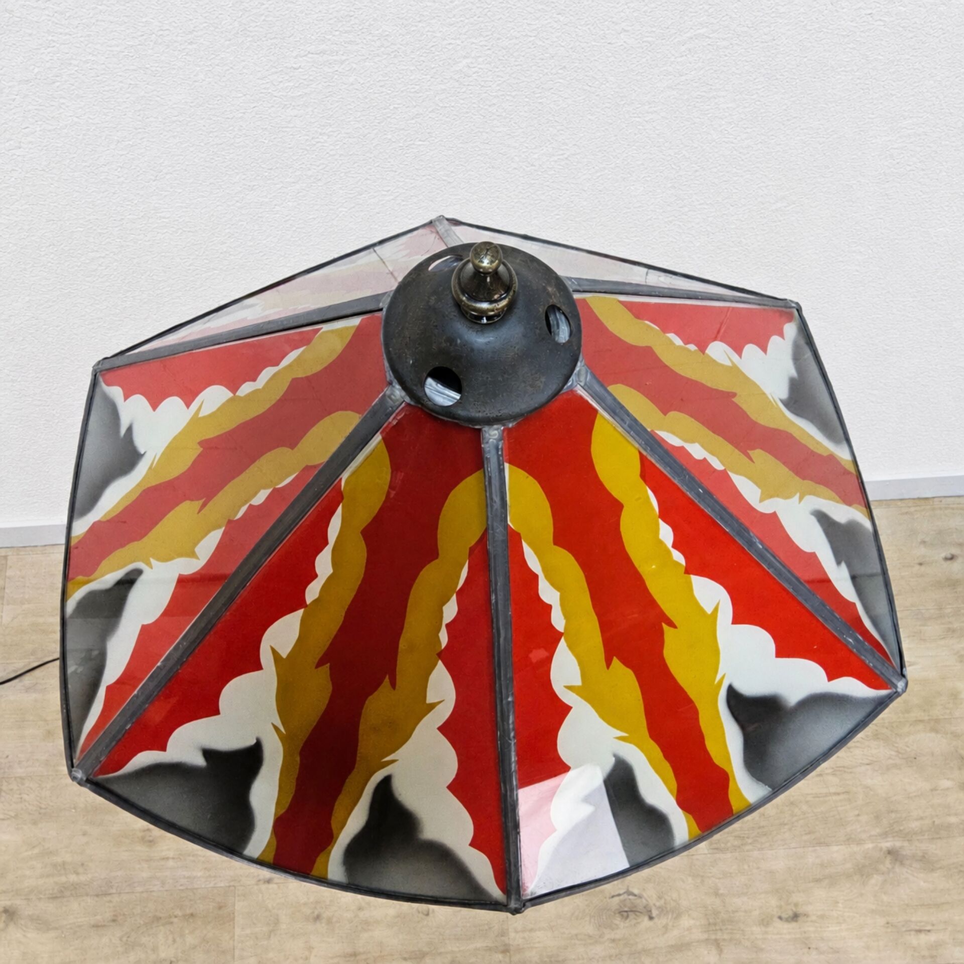 Lampe de sol Art Déco de l'École d'Amsterdam en vitrail