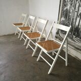 Set of 4 folding chairs, can.
