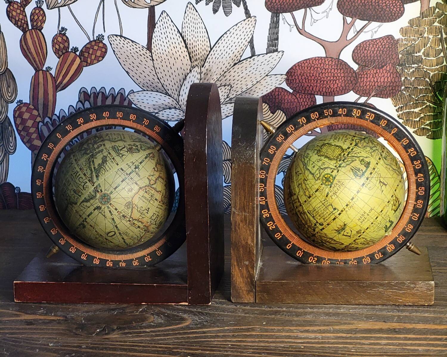 World map bookend