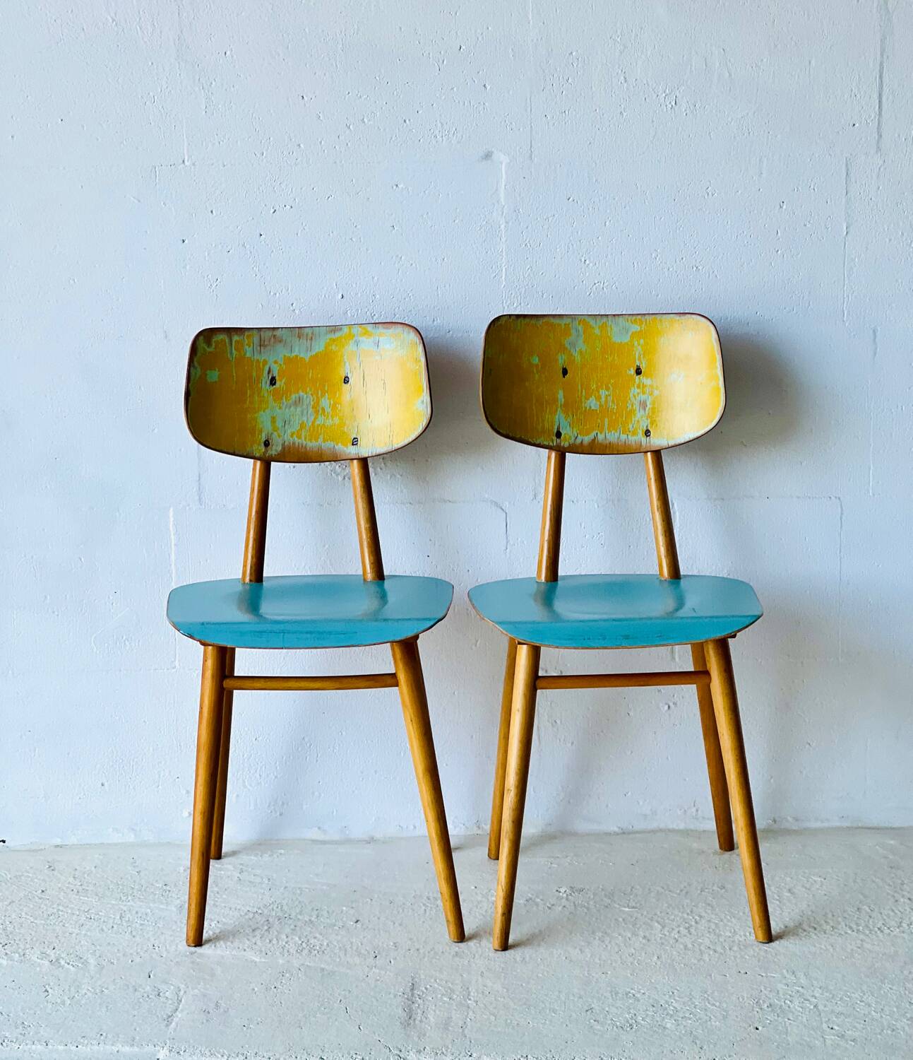 Chaises Vintage par TON, 1960'