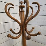 Parrot coat rack in curved wood