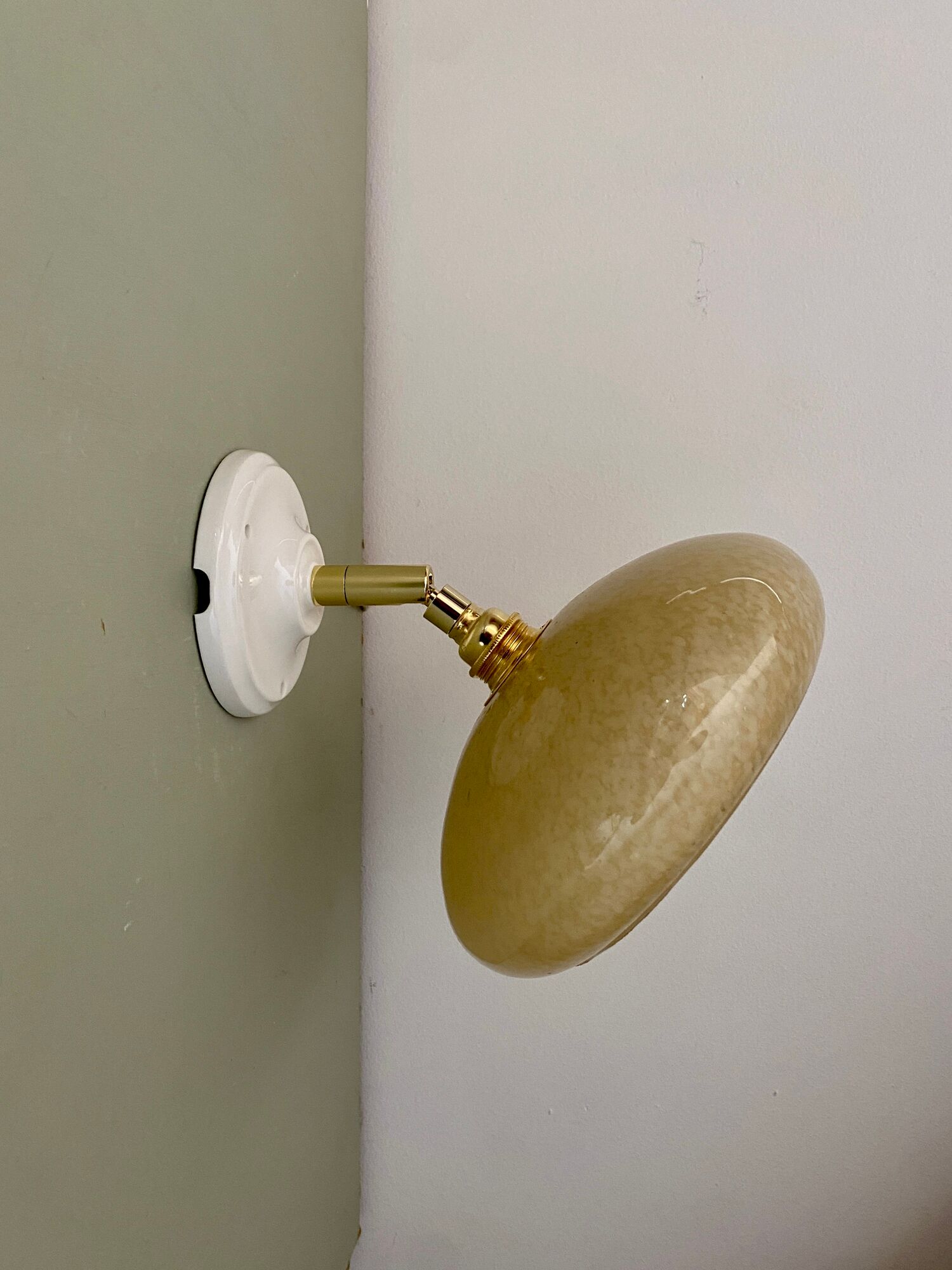 Vintage lampshade in Clichy glass pale yellow