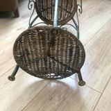 Tripod harness in wrought iron and wicker