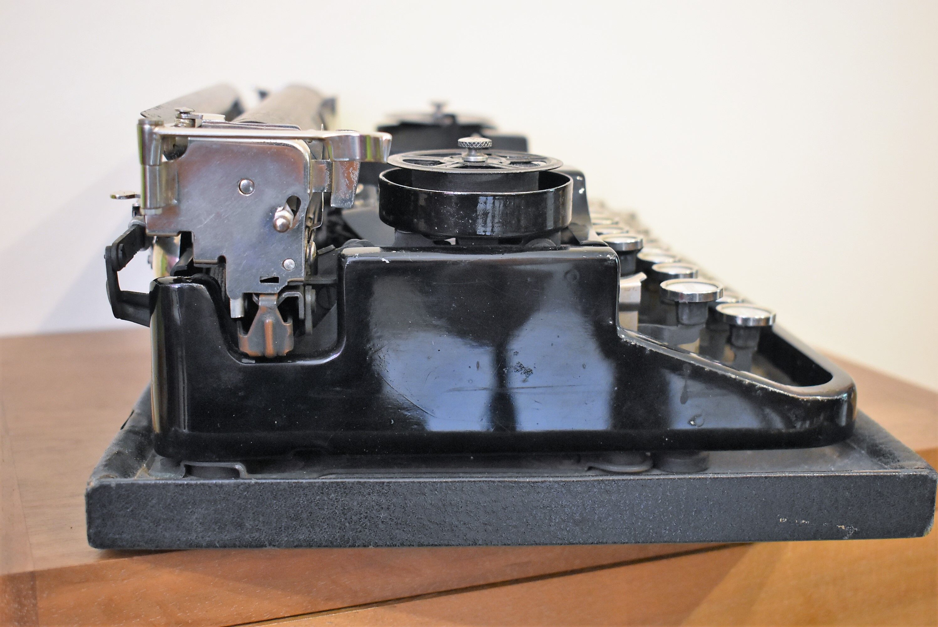 Underwood black notebook typewriter