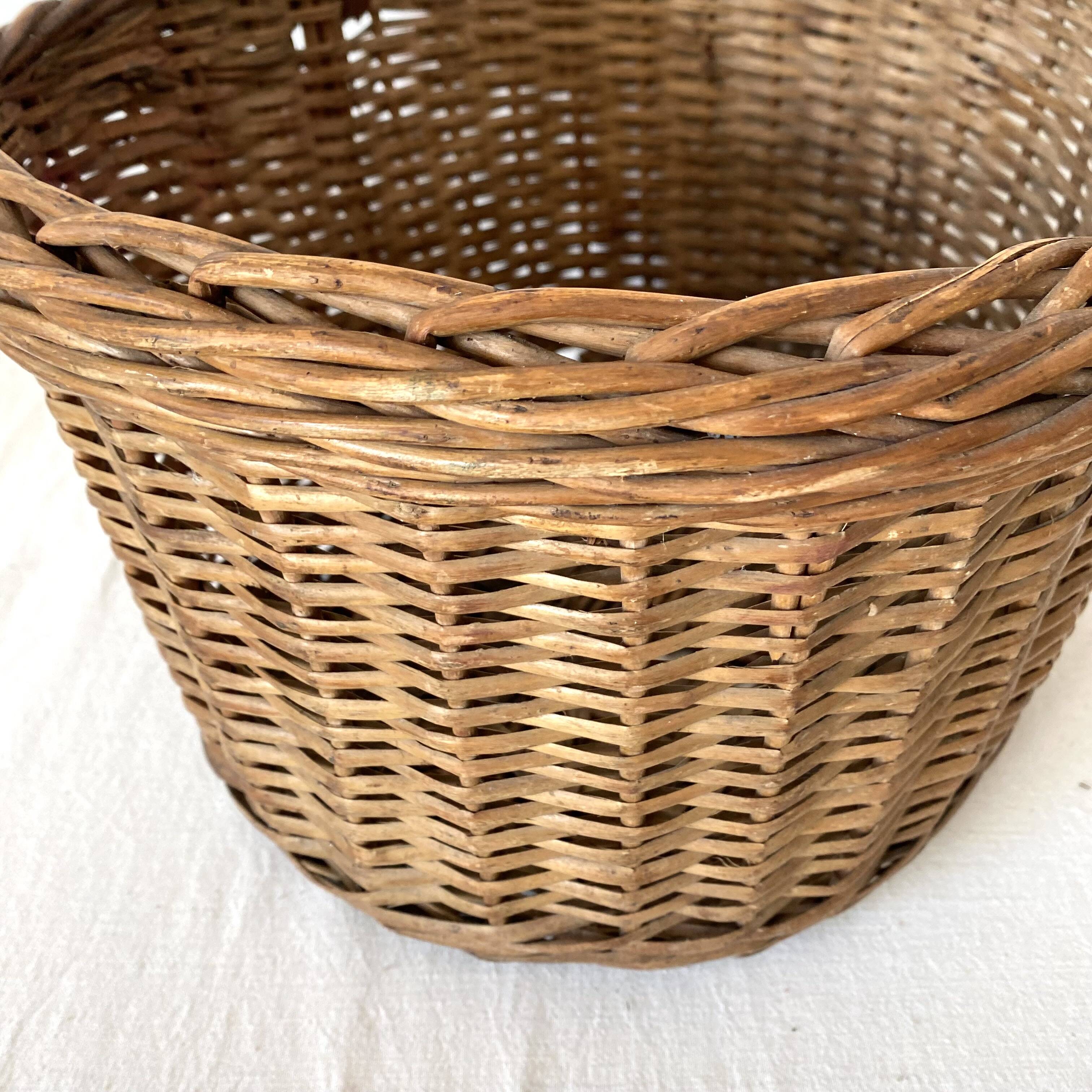 Woven wicker basket