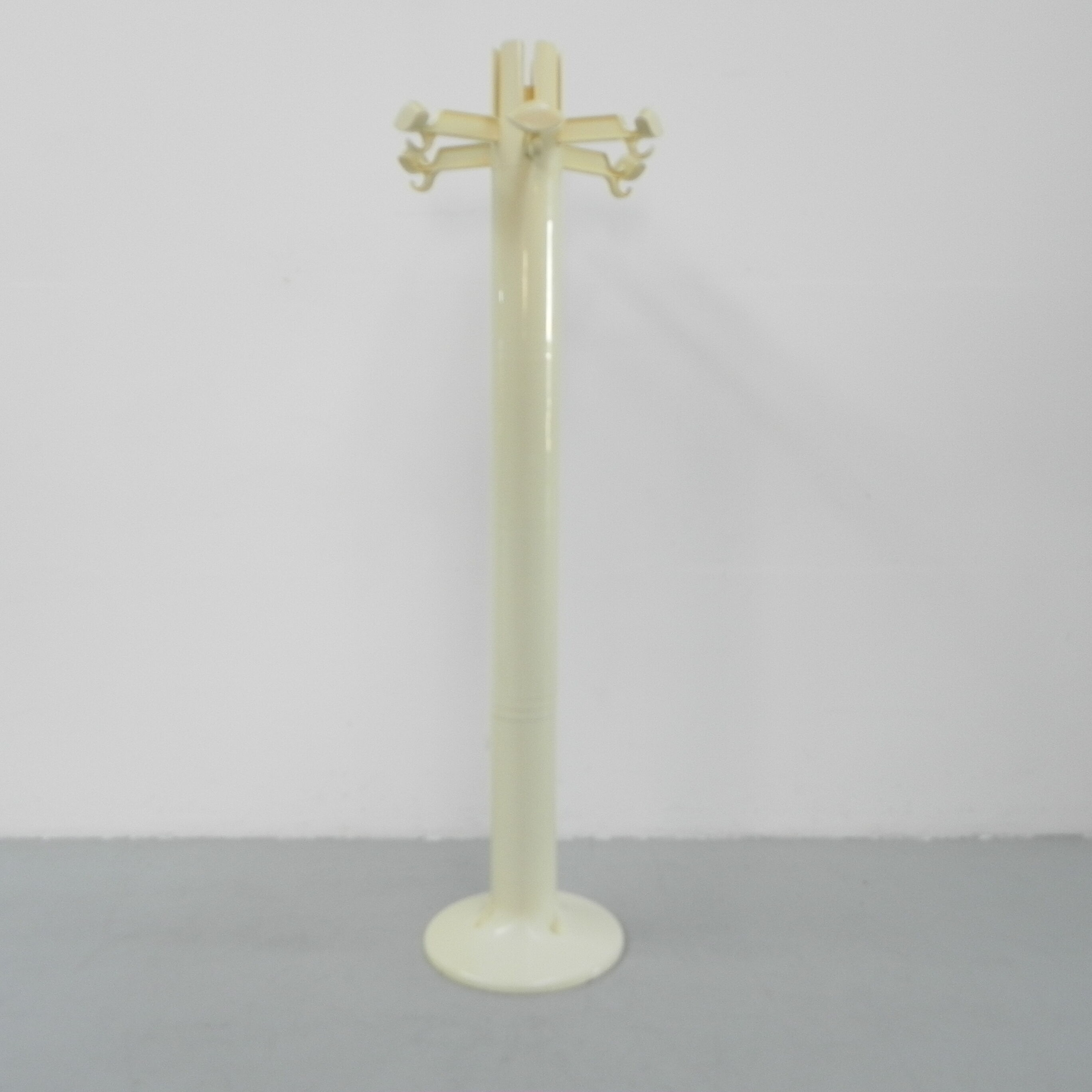Standing coat rack, Planta by Giancarlo Piretti for Castelli