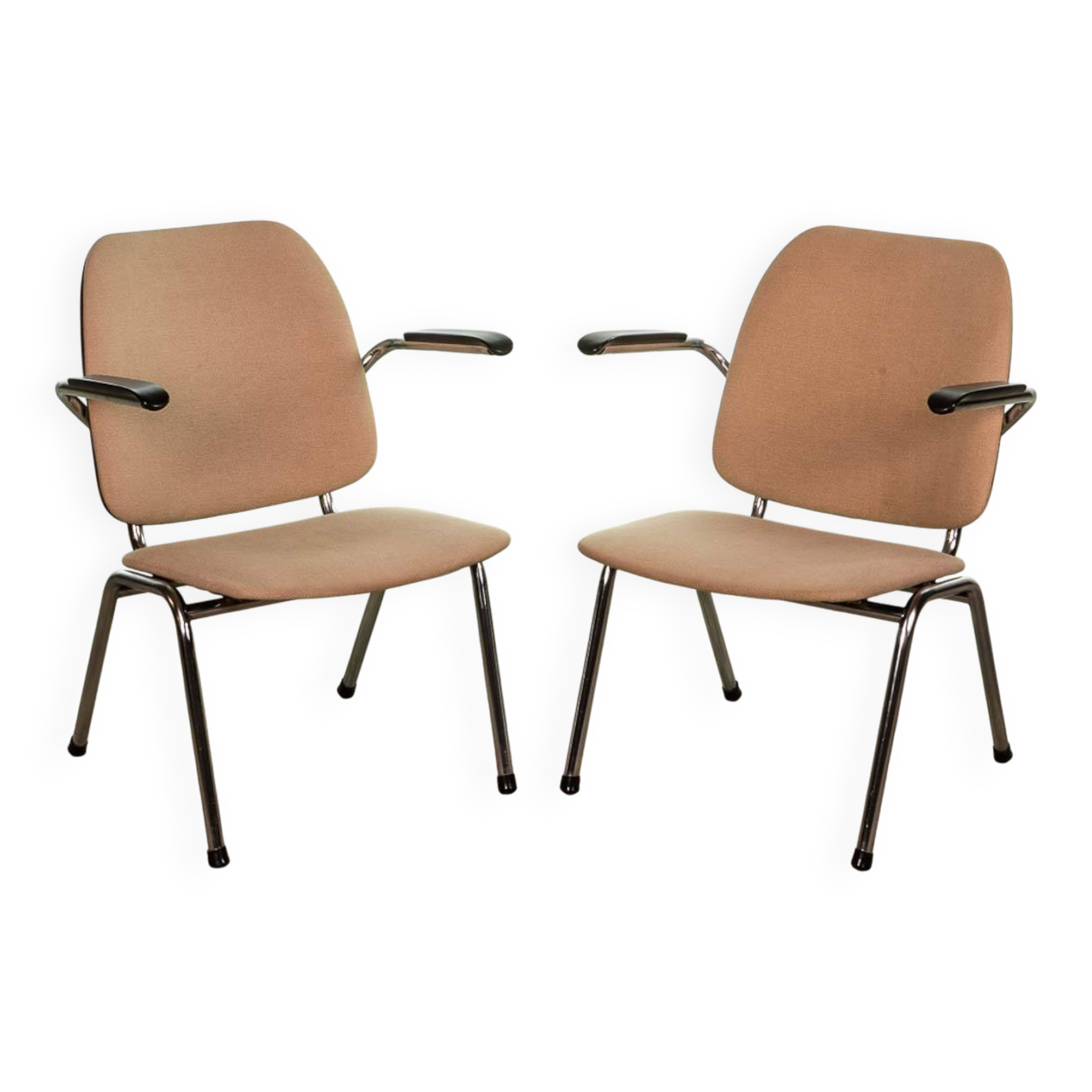 Fauteuils Gispen de Martin de Wit sur structure en acier chromé avec. Accoudoir en bakélite