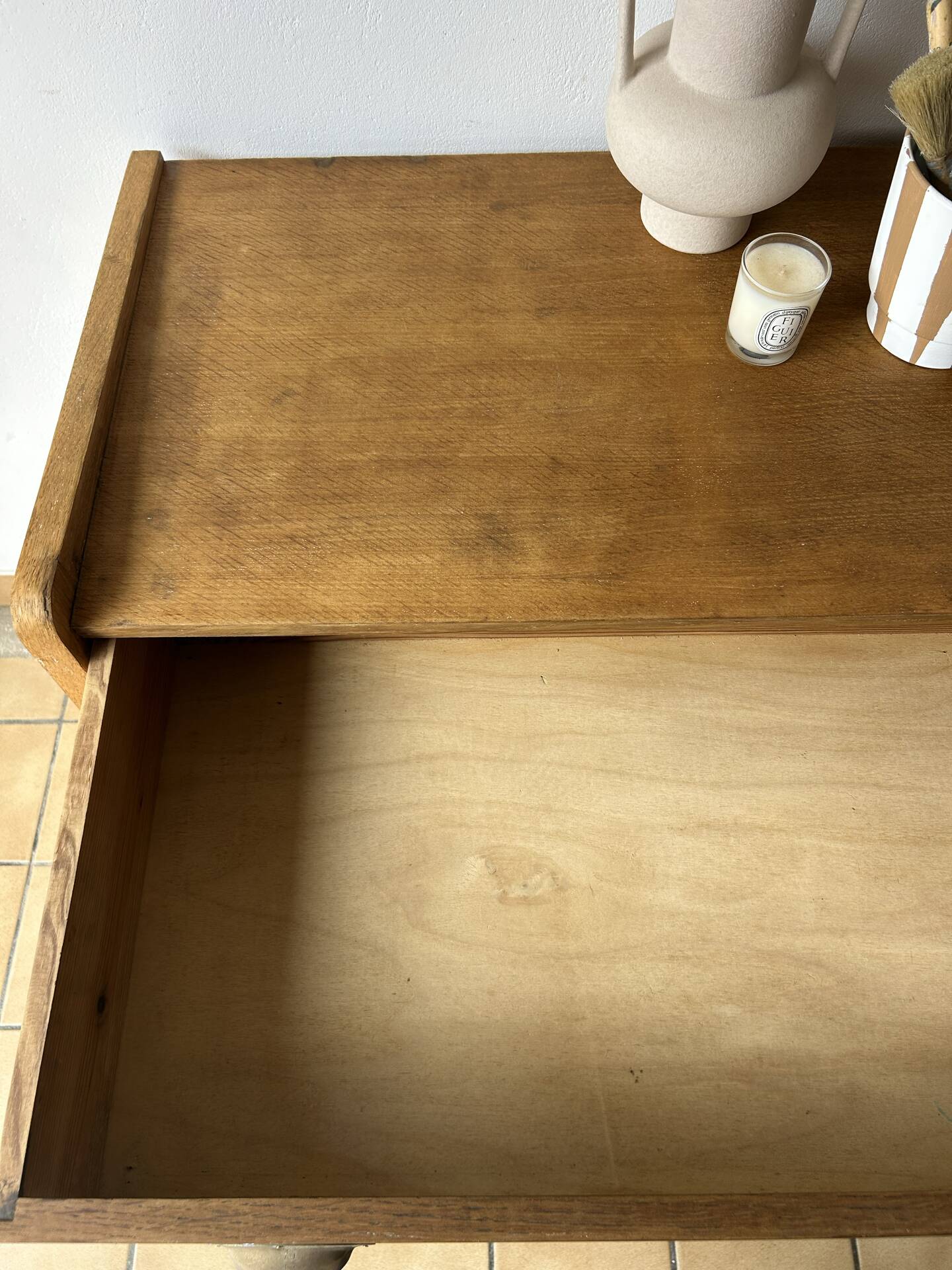 Vintage chest of drawers