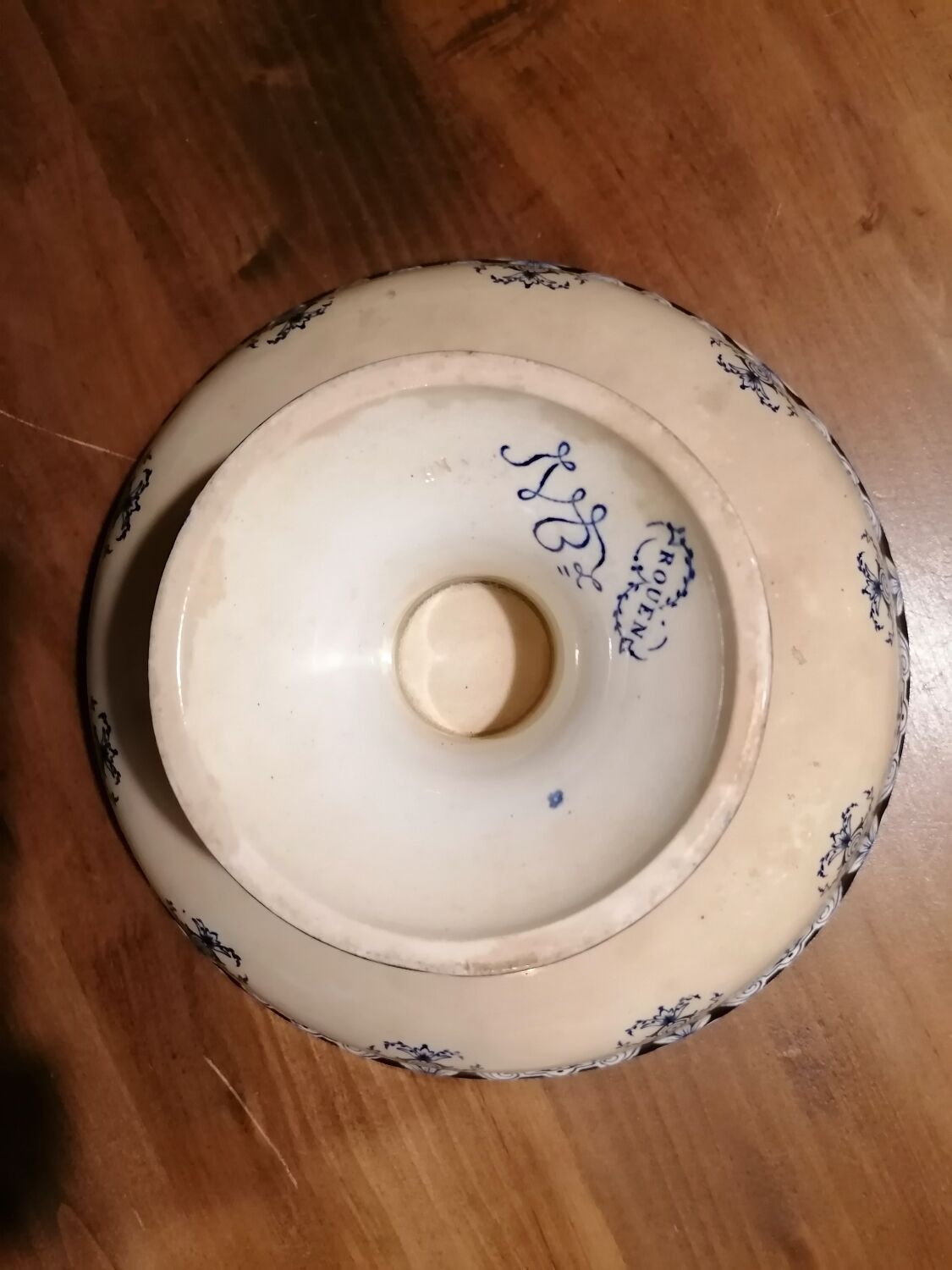 Cup Jules Vieillard Bordeaux, Rouen model