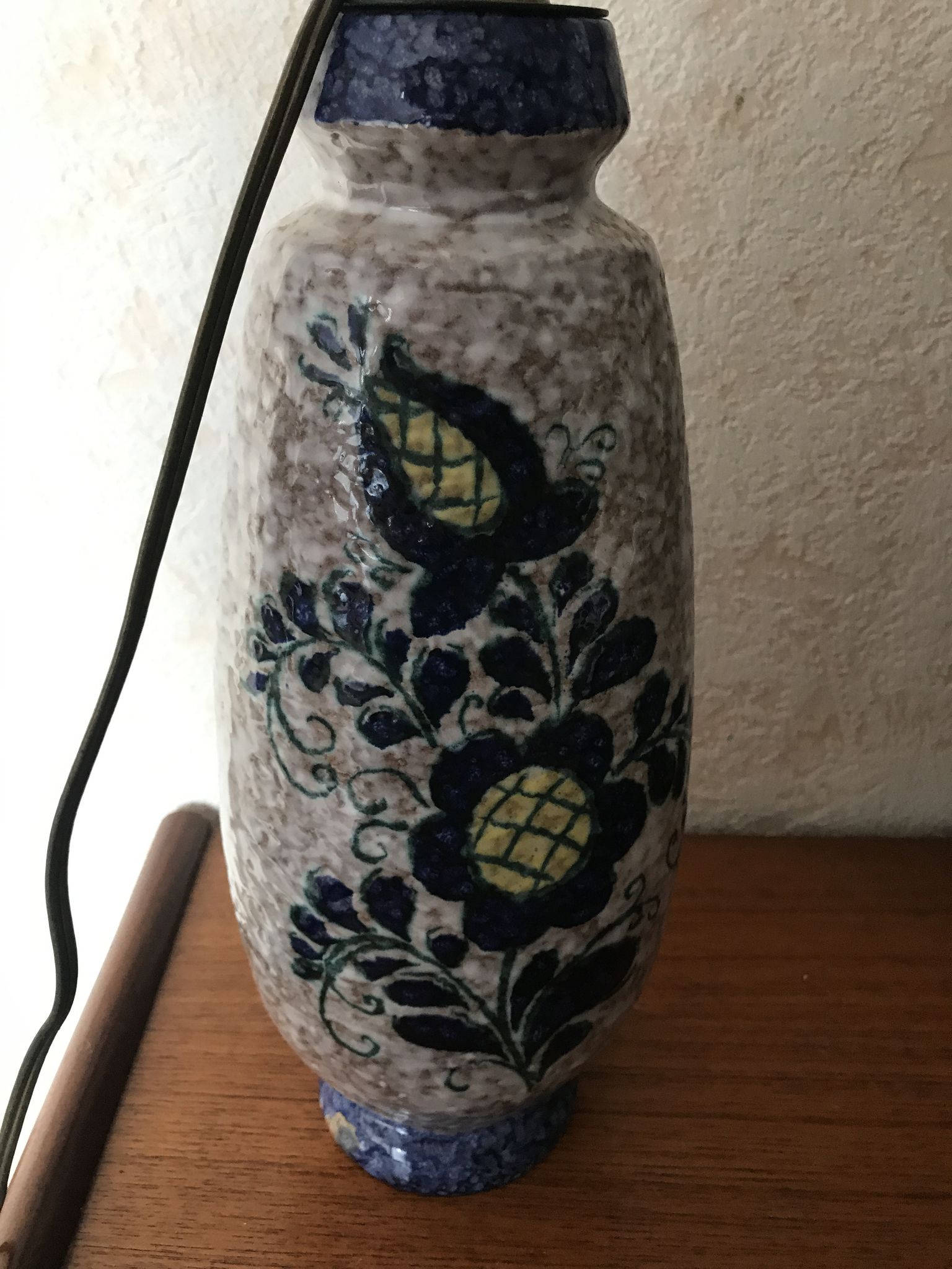 Pied de lampe en grès décor floral bleu nuit