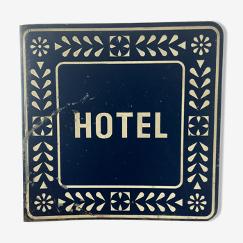 Two-sided iron plate Hotel and pottery