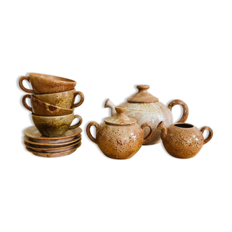 Vintage tea set in glazed terracotta