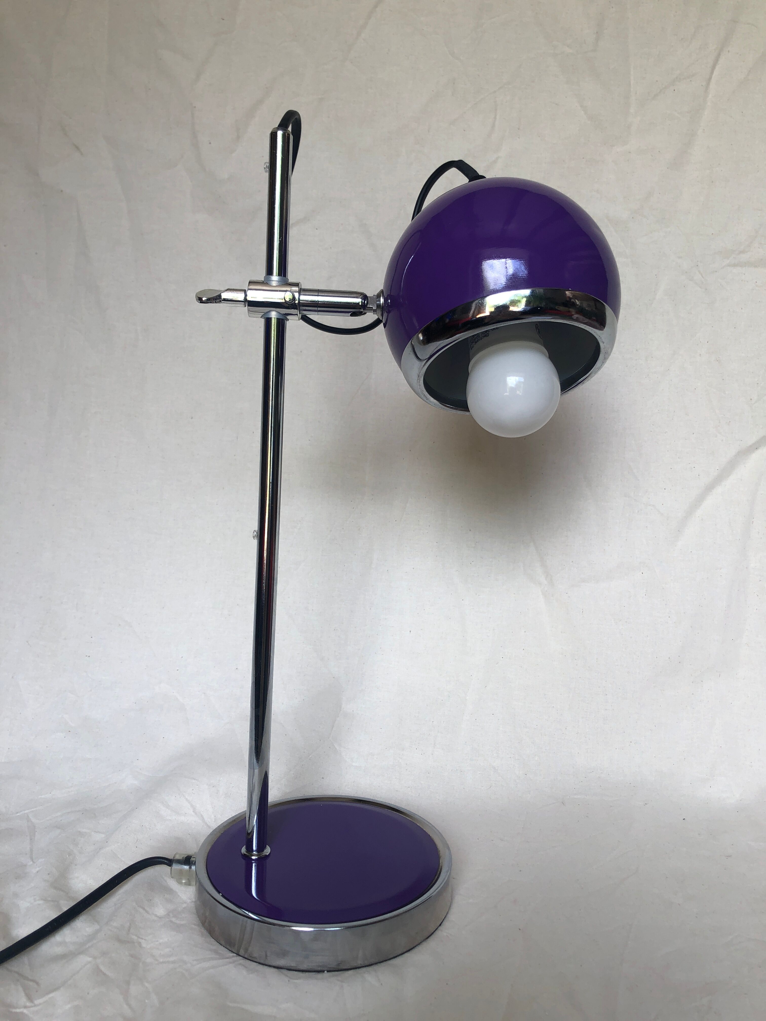 Vintage purple eyeball lamp