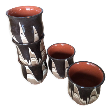 5 tasses