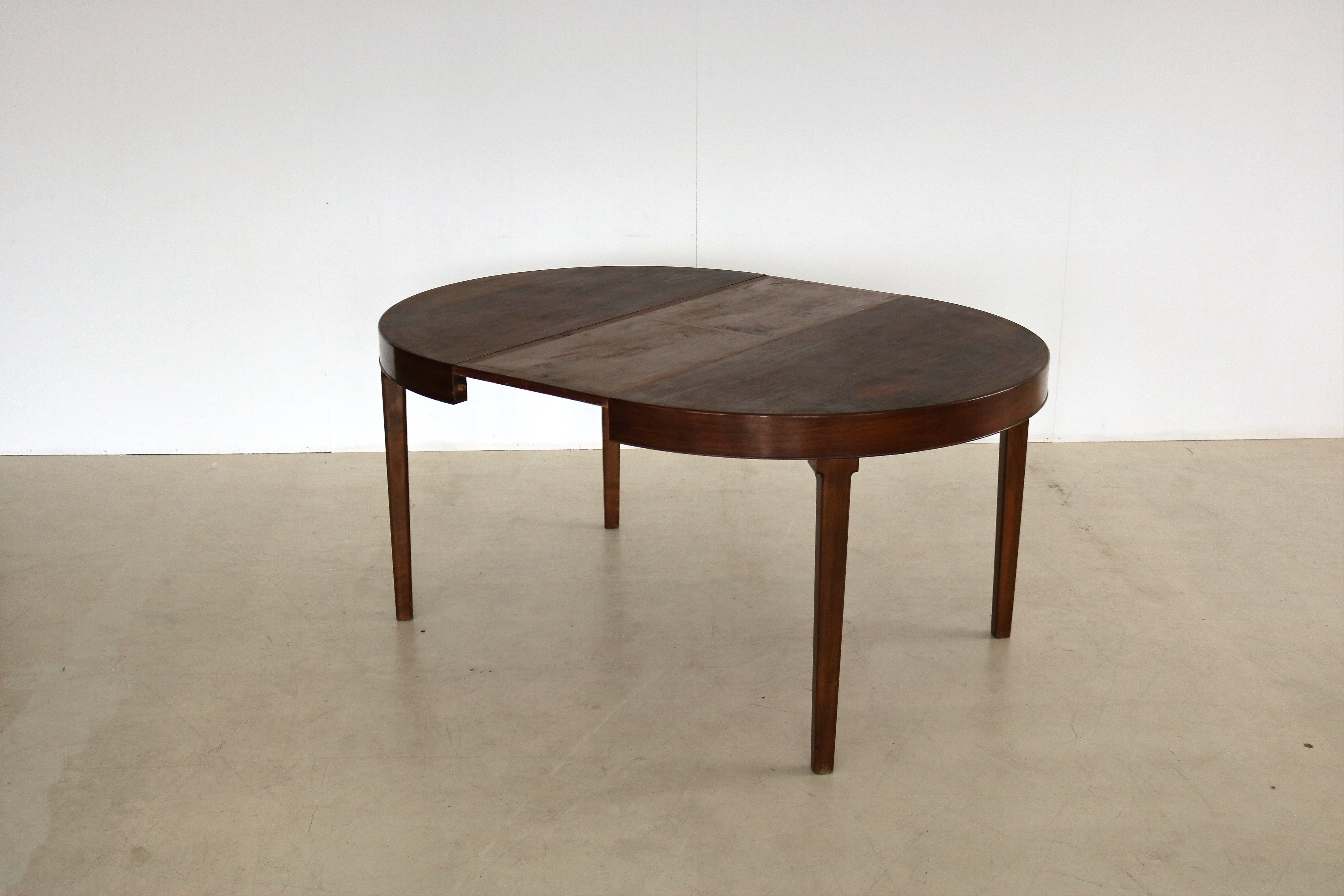 Vintage rosewood extandable dining table