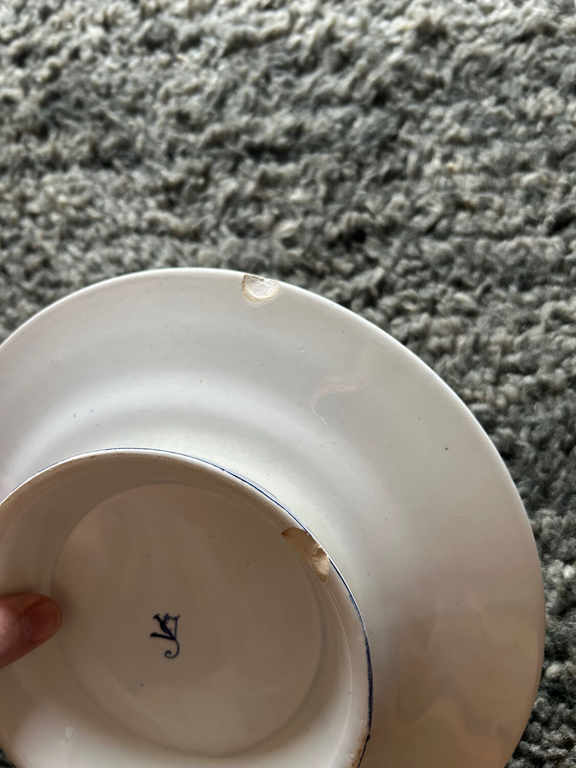 Plate or dish on a pedestal Moustiers by Jules Vieillard