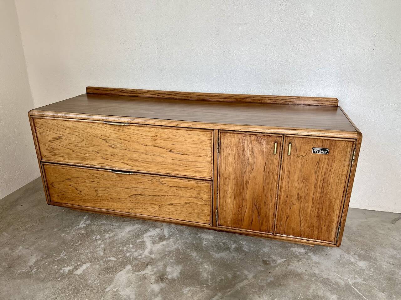English mini-bar sideboard, 70s