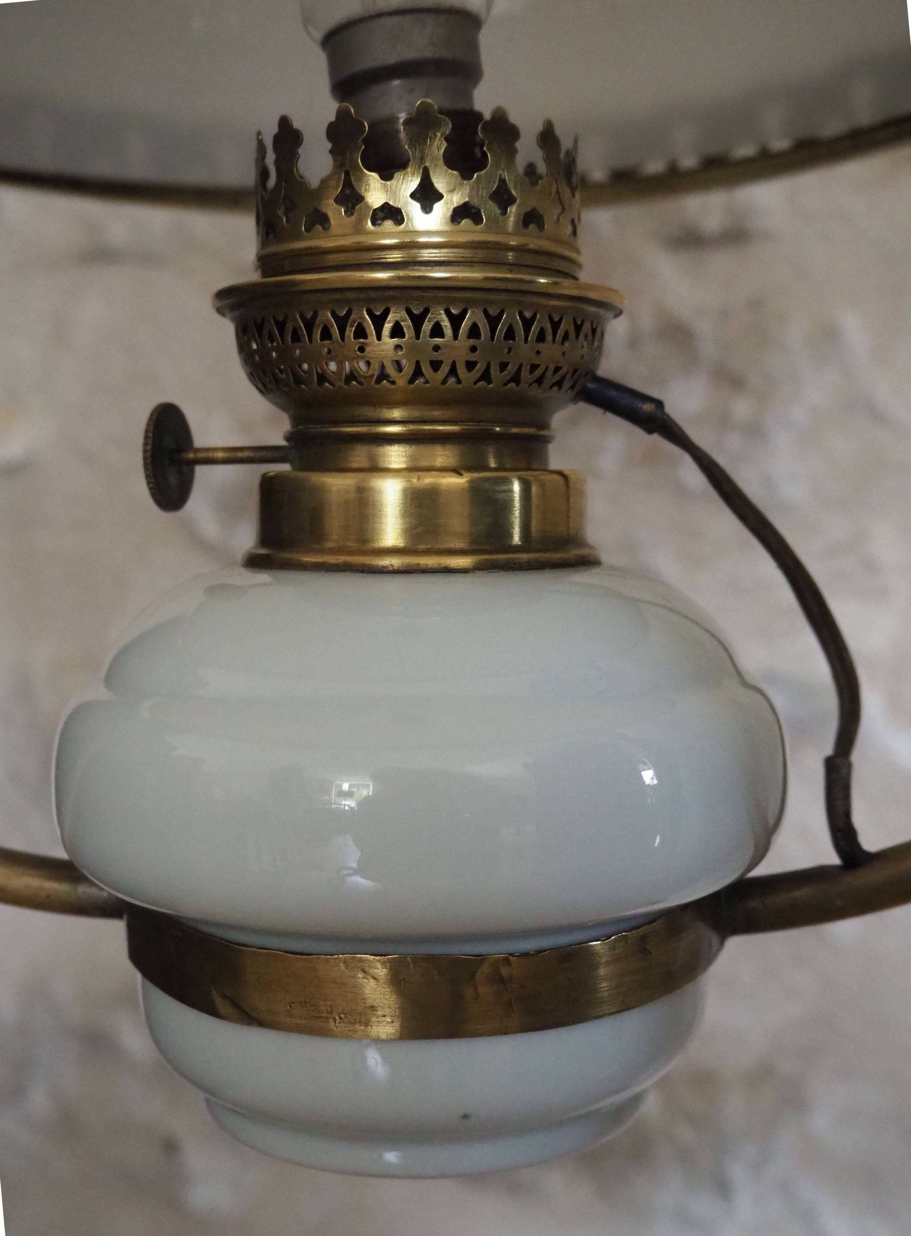 Old suspension in opaline, earthenware and brass - kerosene lamp