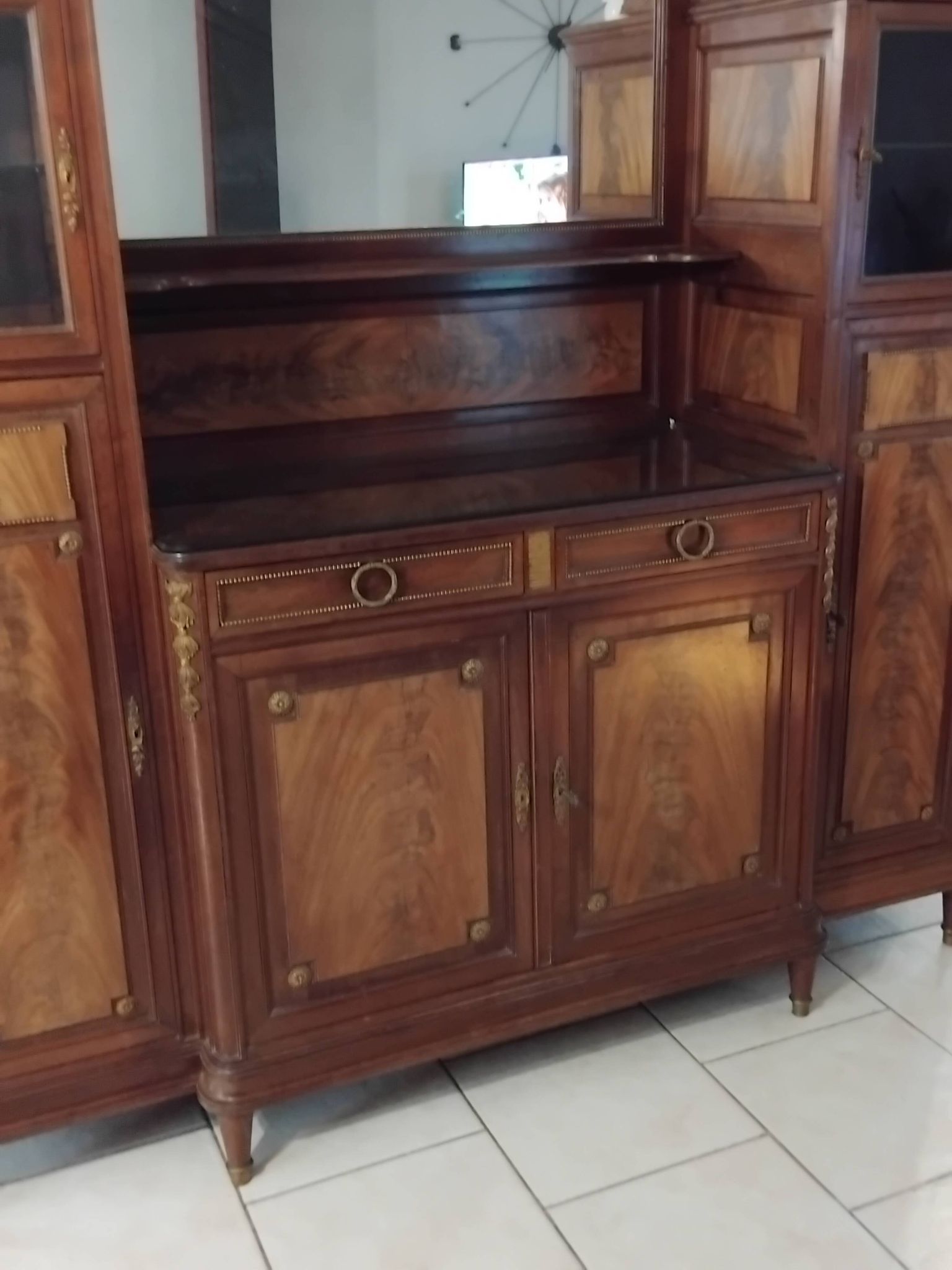 Ancien grand meuble cabinet louix xvi vitrine miroir