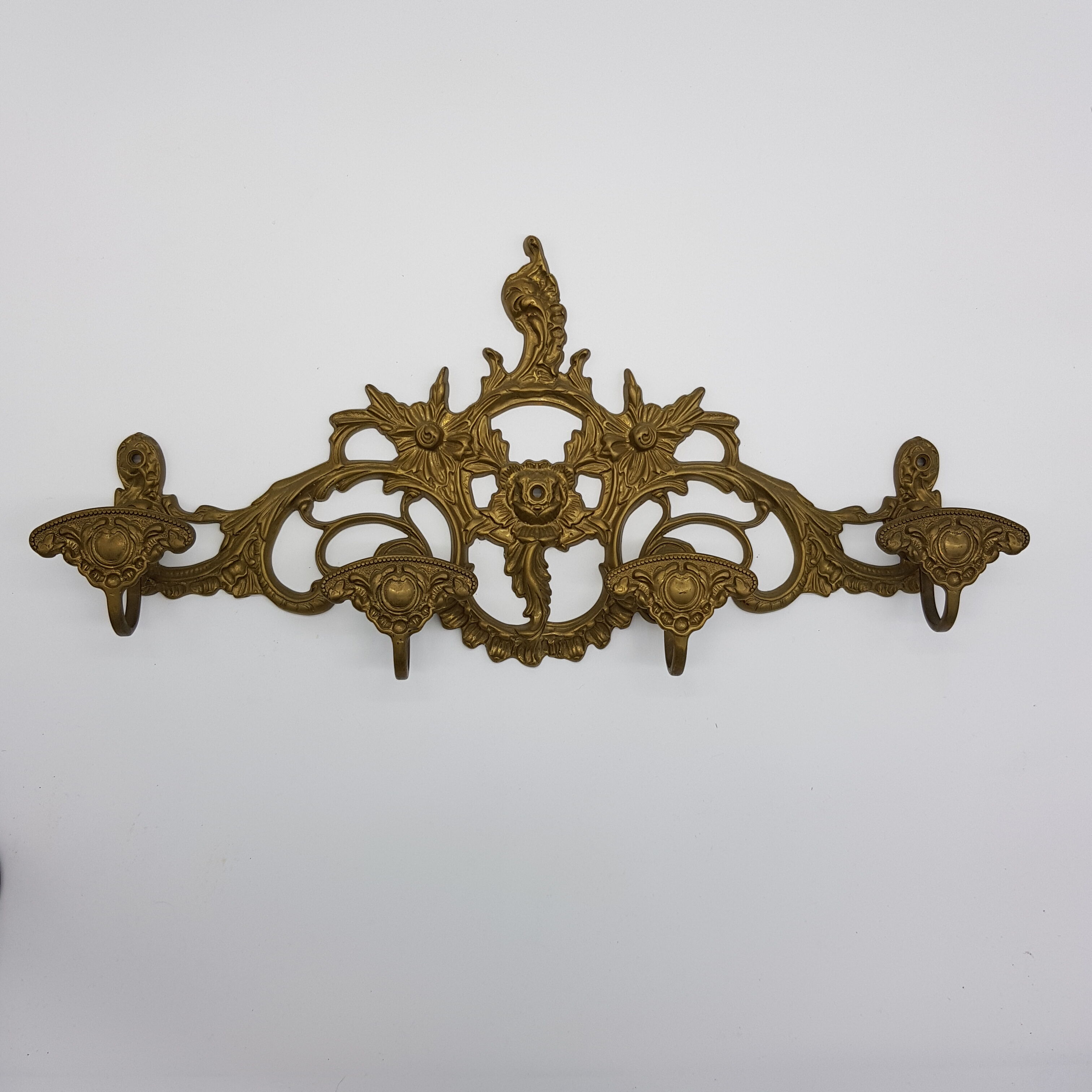 Brass rock-style coat door with 4 patères