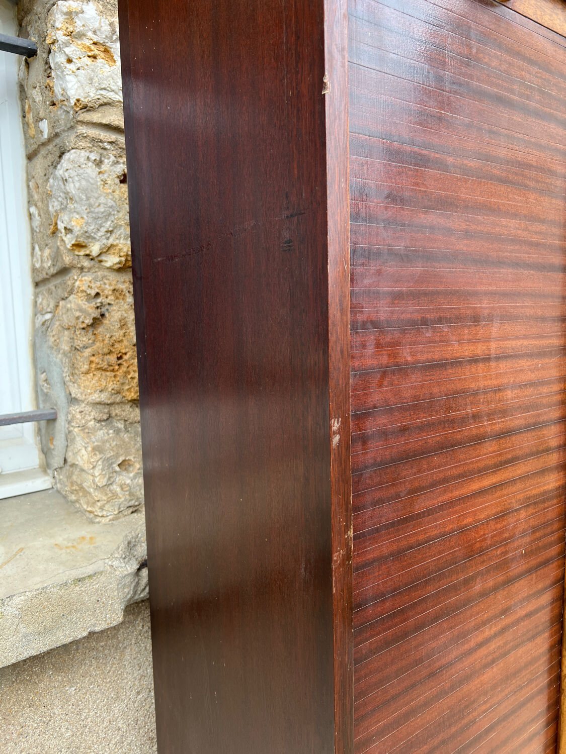 Filing cabinet with double curtains