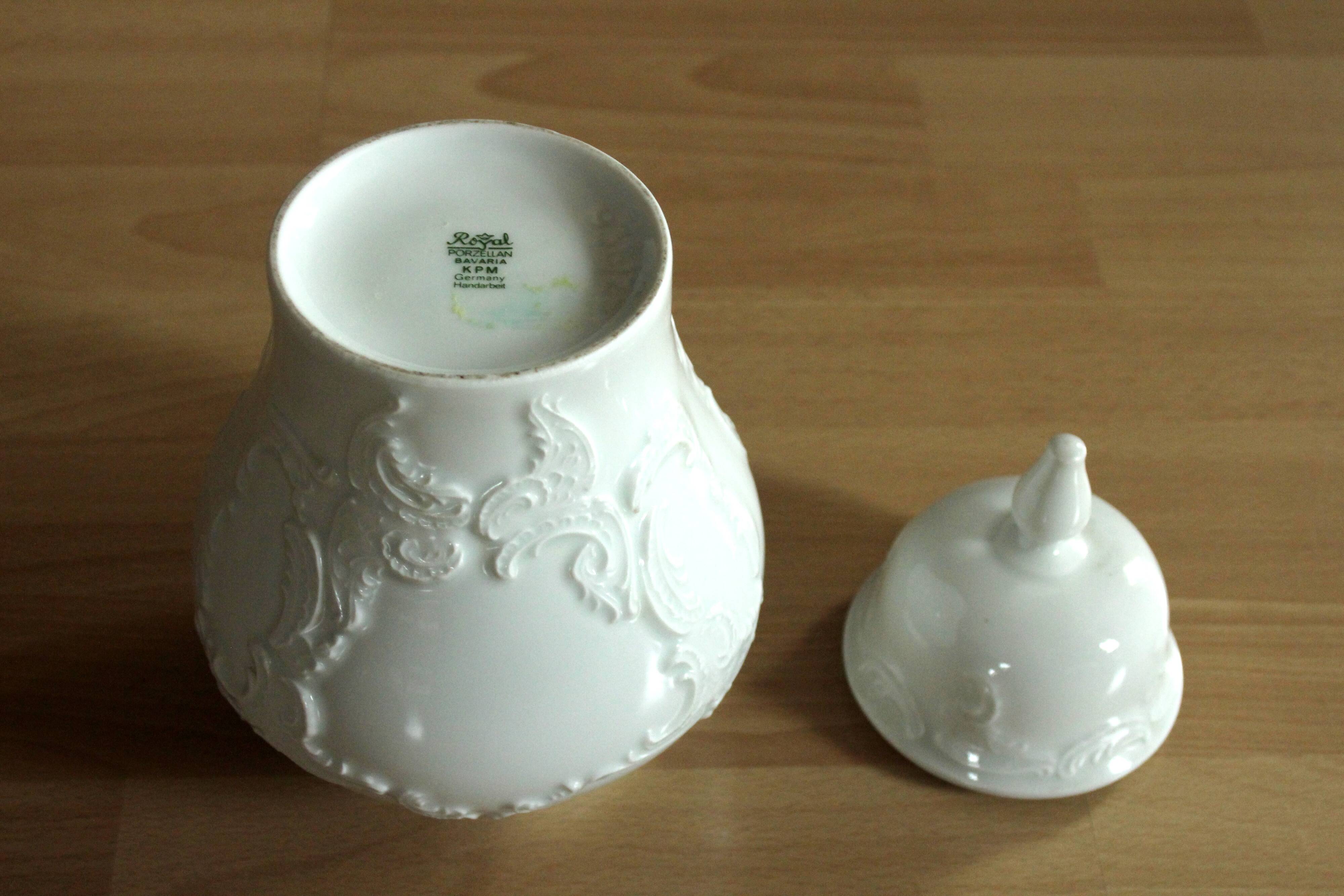 Handmade white lidded porcelain vase by Royal Bavaria KPM - Vintage