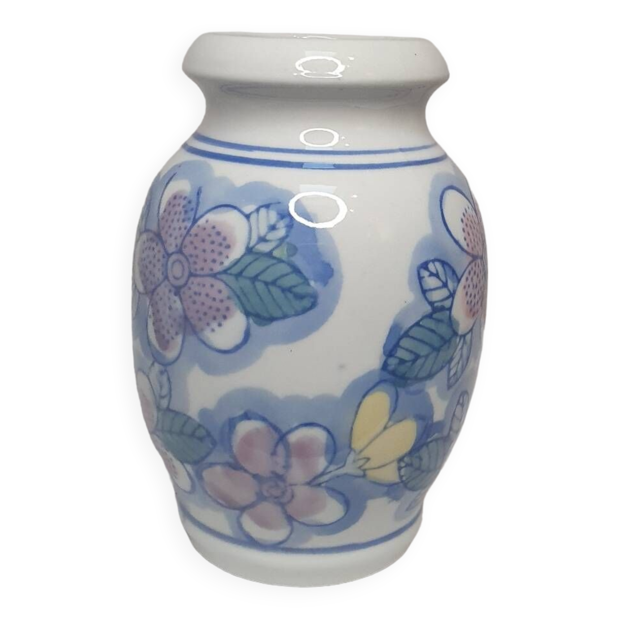 Small Chinese porcelain vase