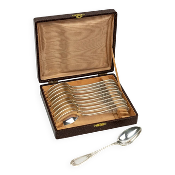 Coffret de 11 petites cuillères style Marly  CL en métal argenté – fin XIXe