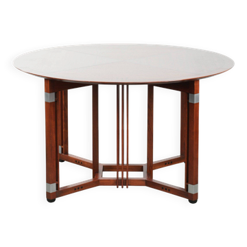 Round Art Deco design dining table for 4 people in good condition