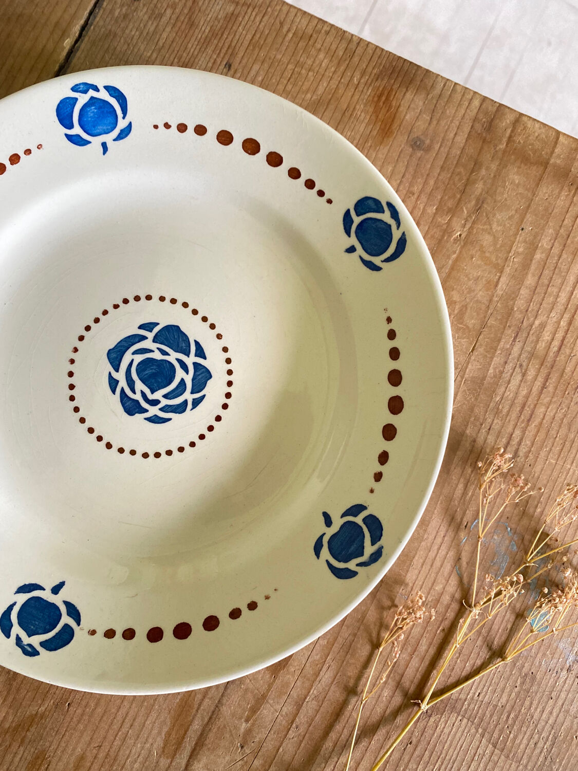 6 Lolette Longchamp iron earth flat plates