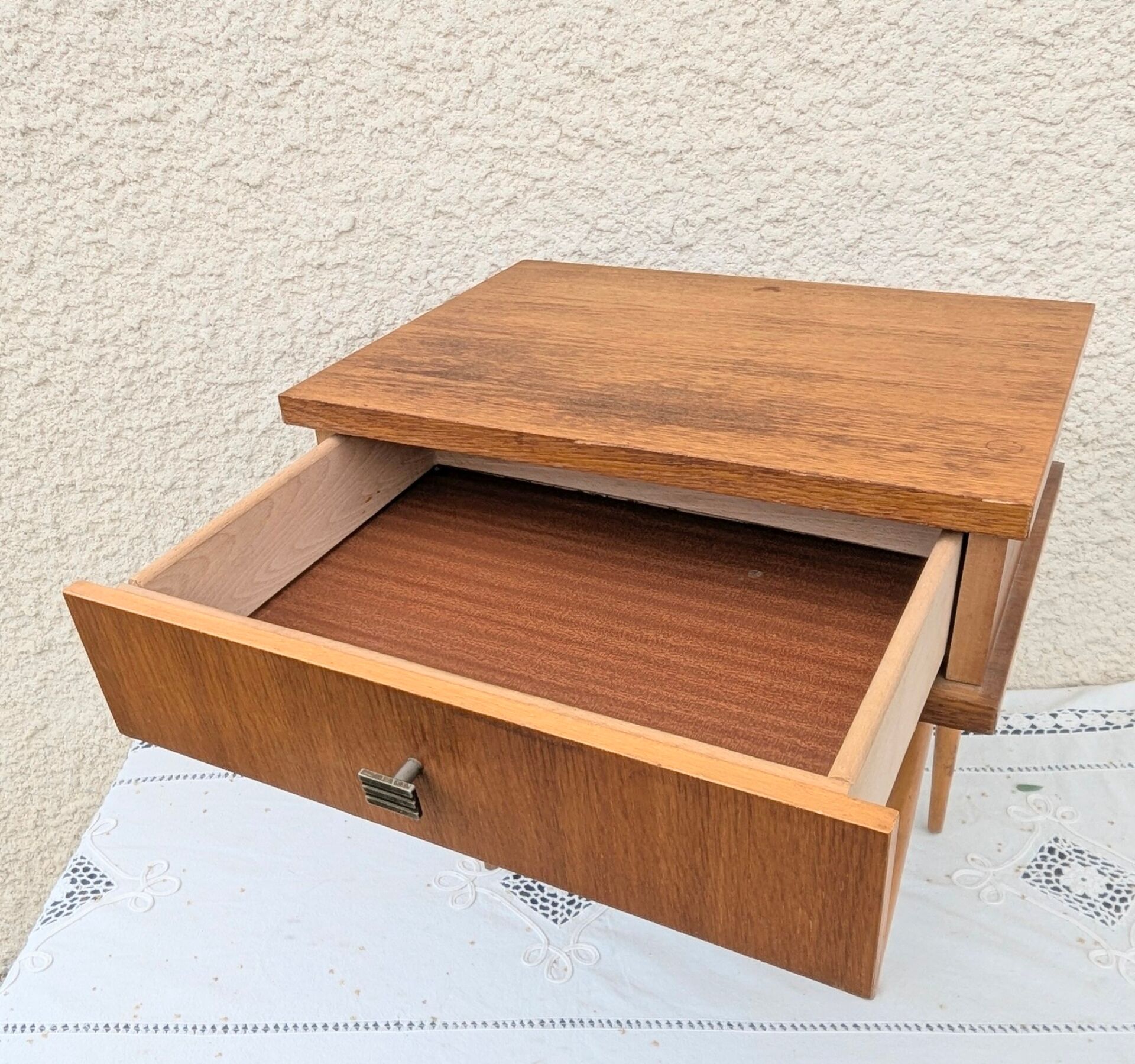 Vintage 50s 60s Minimalist Mid Century Bedside Table