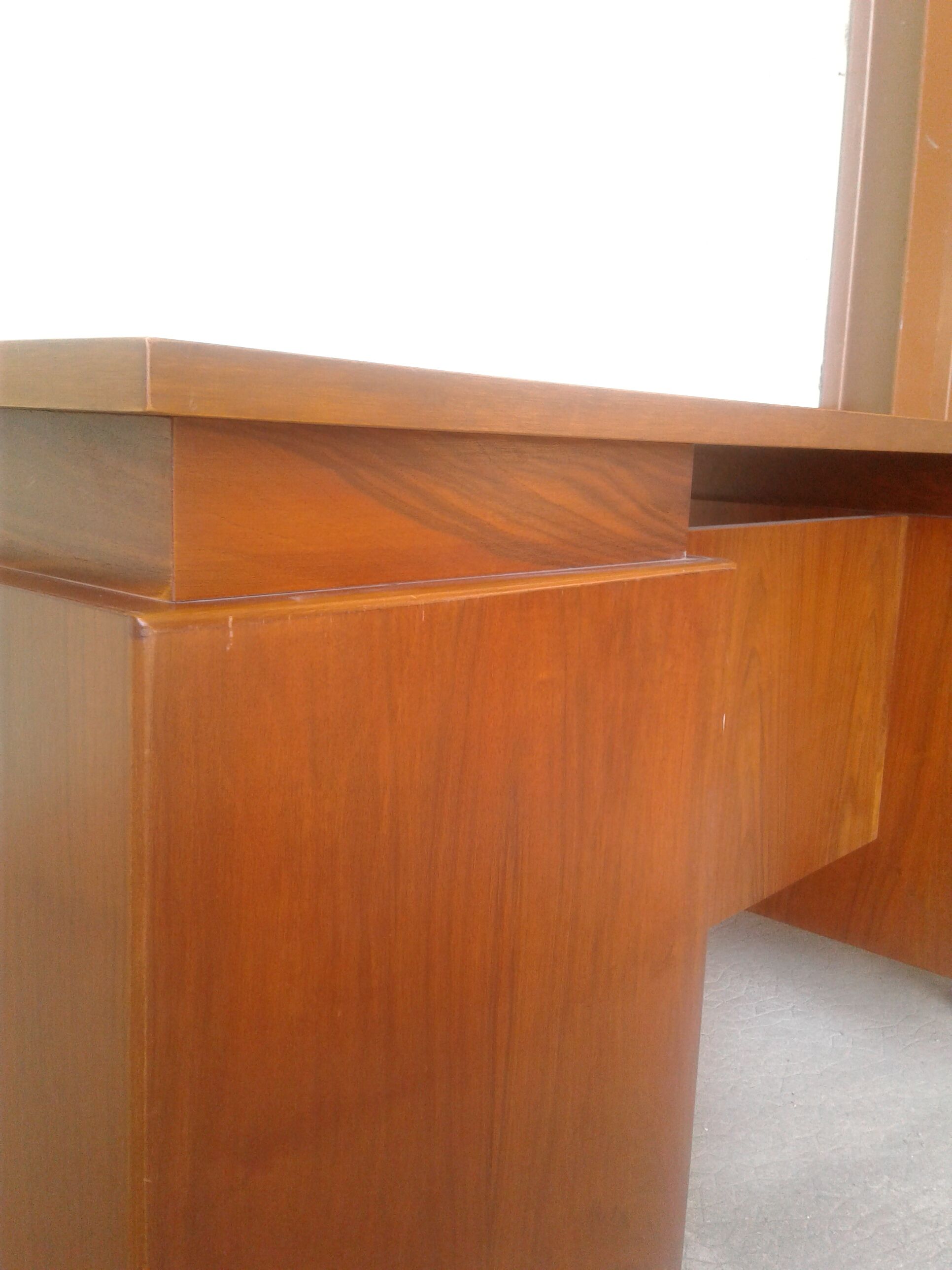 Large French desk Burwood of the 50s .