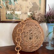 Suspension corde et rotin vintage