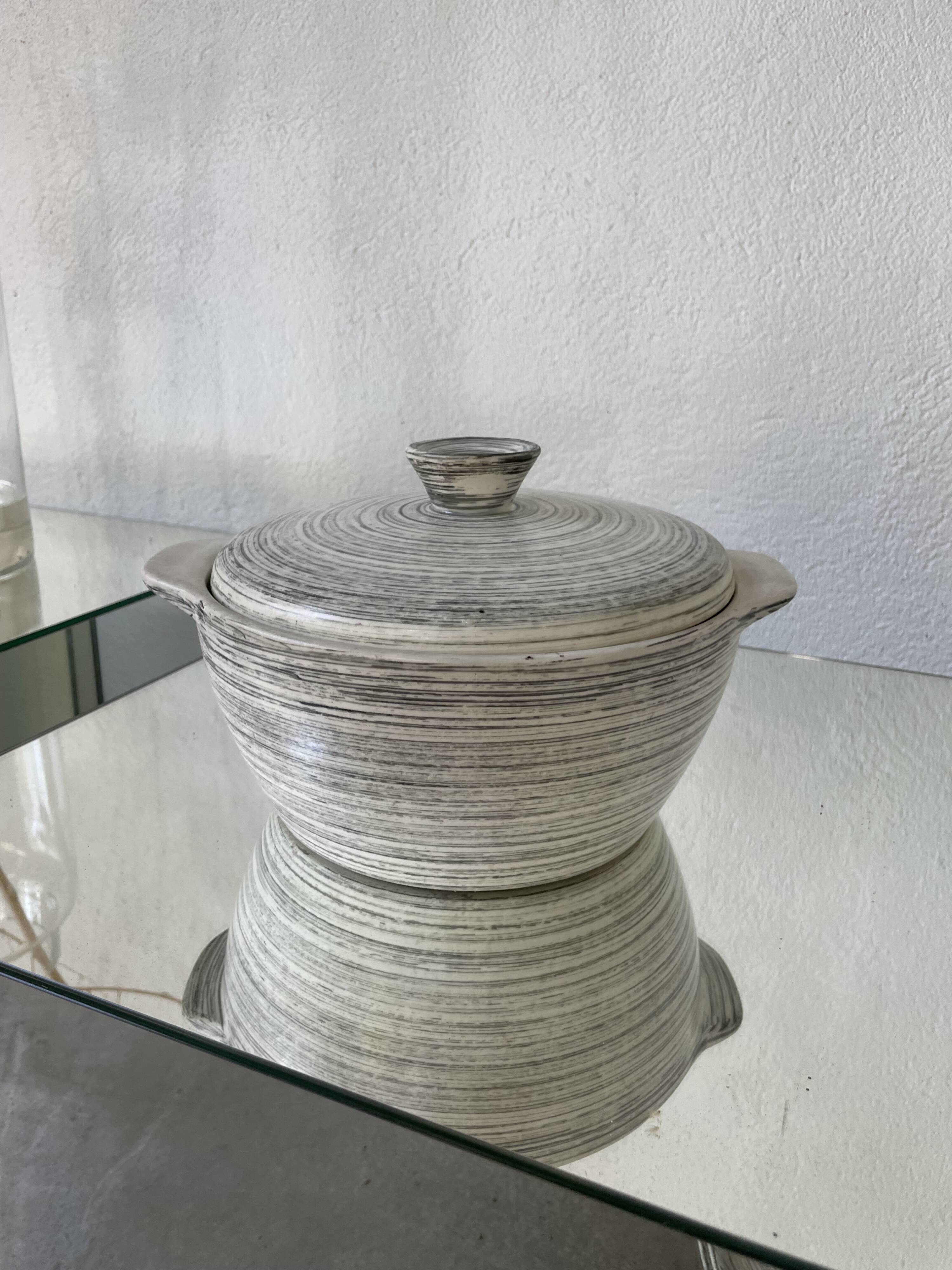 Set of plates and dishes Bazas de Salins 1960