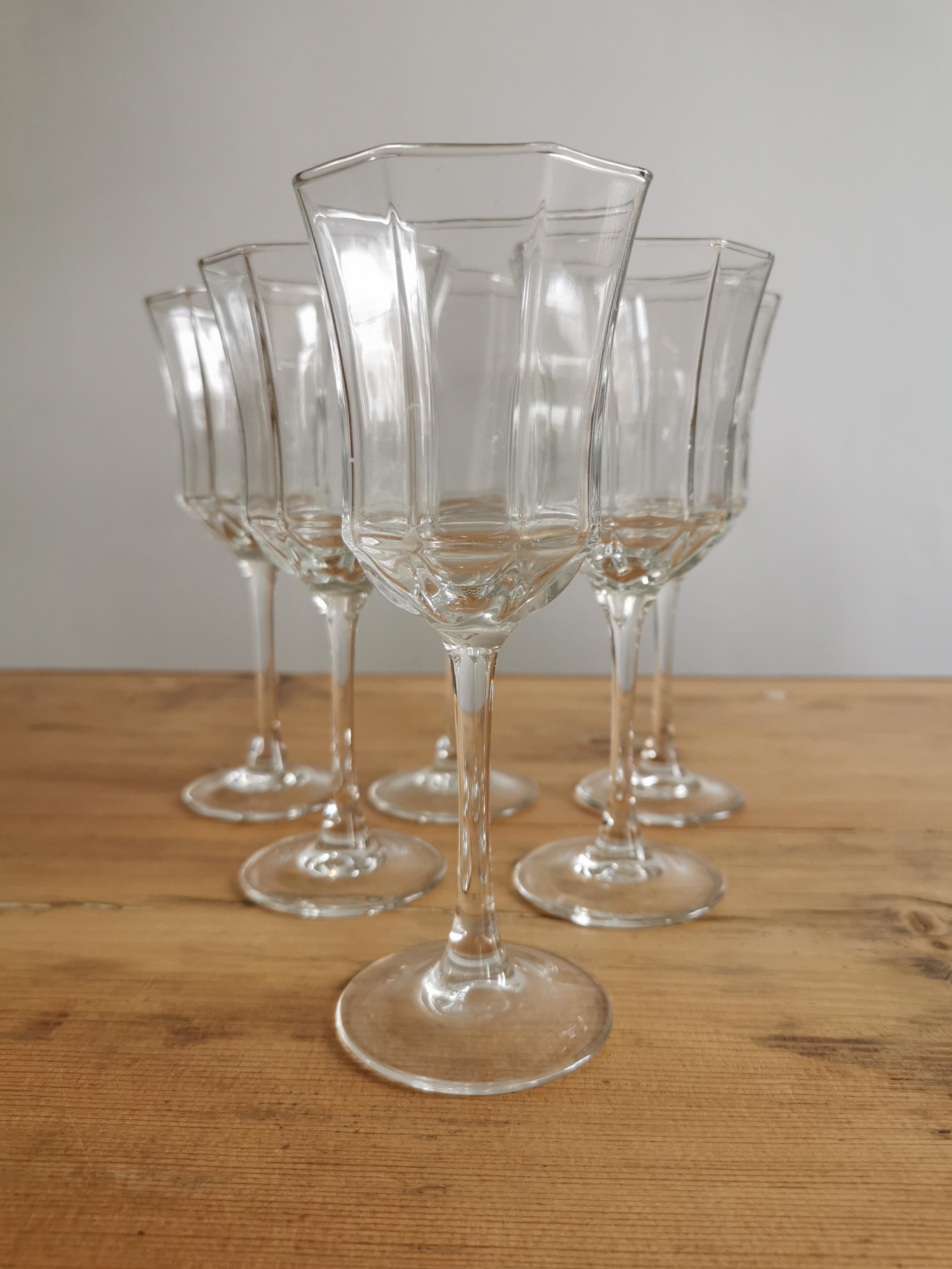 Service of 6 wine glasses Luminarc France