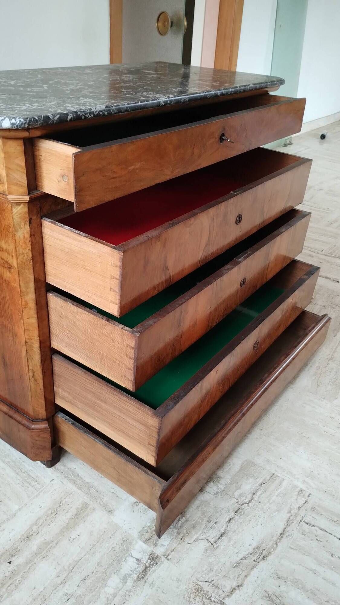 Louis Philippe style chest of drawers in marquetry wood